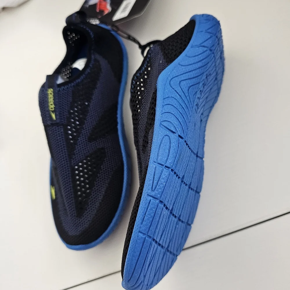 Speedo Navy Blue Water Shoes Speedo USA kids water shoes size 1 big kid